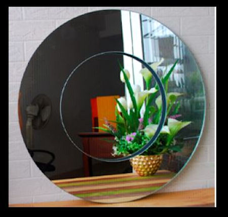Elegant and versatile style of mirror, at home, in a Modern or Art Deco environment