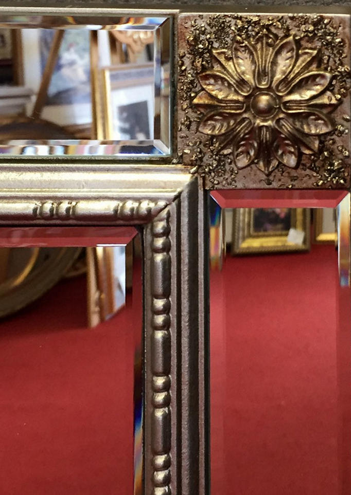 Kosnar Art-Deco Mirror Corner Detail